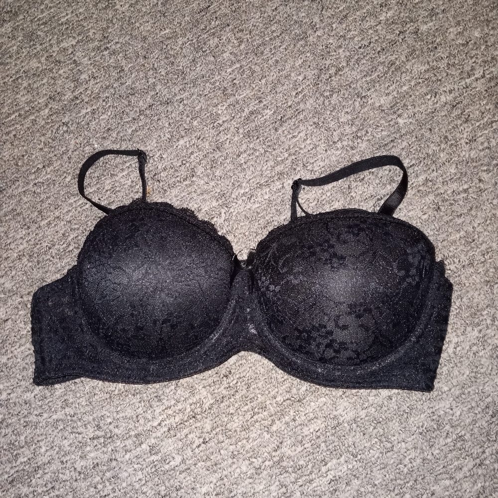 Vintage black lace t shirt bra size 34B new
